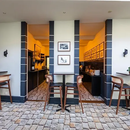 Churchill Centre Hotel 3*