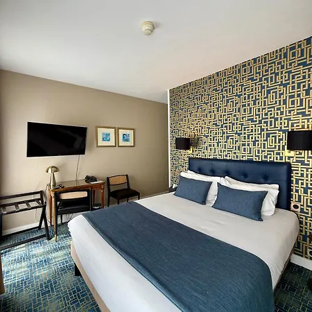 Hotel Churchill Centre 3*