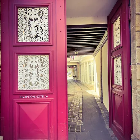 Hotel Churchill Centre Bayeux