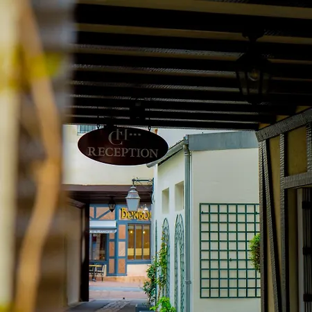 Churchill Centre Hotel 3*