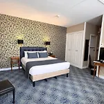 Churchill Centre 3*