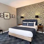 Churchill Centre 3*