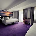 Churchill Centre 3* באיו