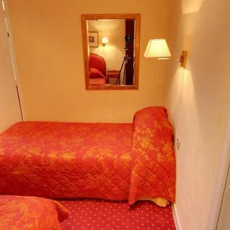 Hotel Churchill Centre 3*