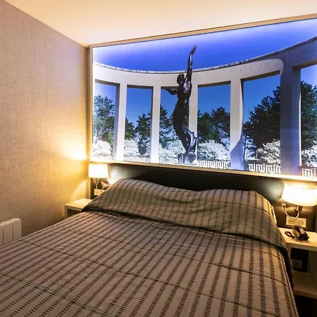 Churchill Centre 3*