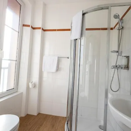 Hotel Churchill Centre Bayeux