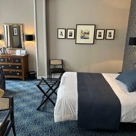Churchill Centre Hotel 3*