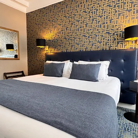 Churchill Centre Отель