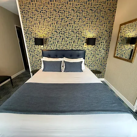 Hotel Churchill Centre 3*