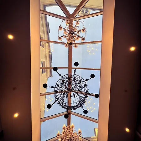 Churchill Centre 酒店 3*