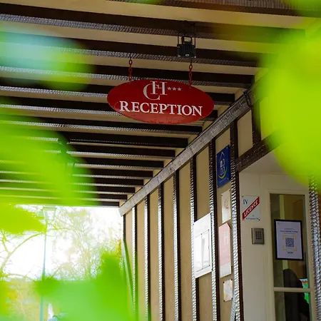 Churchill Centre Отель Байе