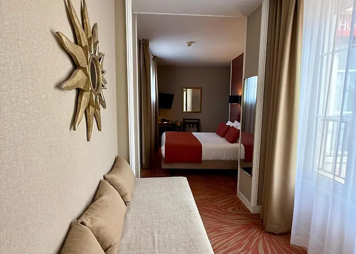 Отель Churchill Centre Байе