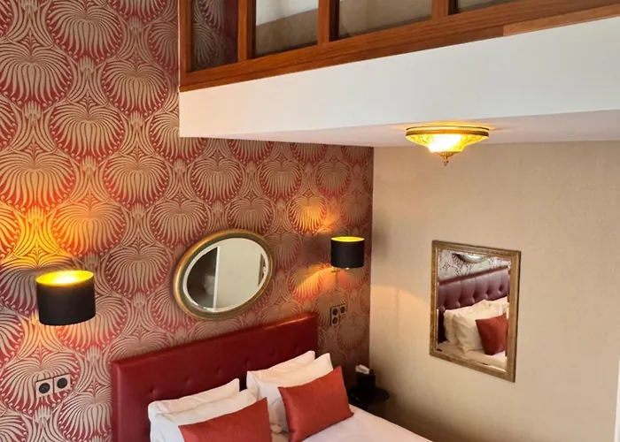 Churchill Centre Отель 3*