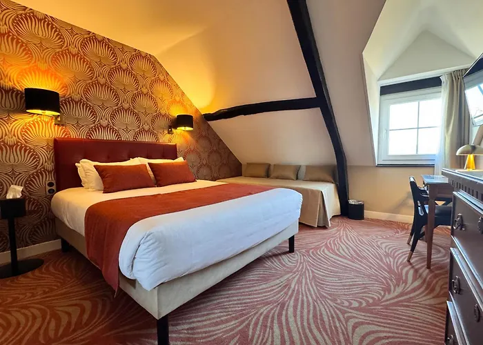 Hotel Churchill Centre Bayeux