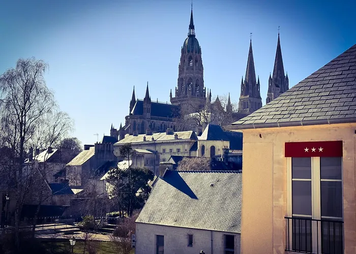 Hotel Churchill Centre Bayeux