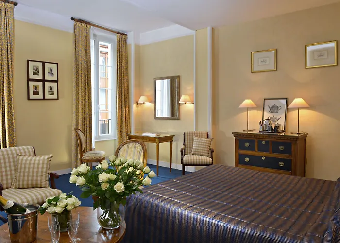 Churchill Centre Отель