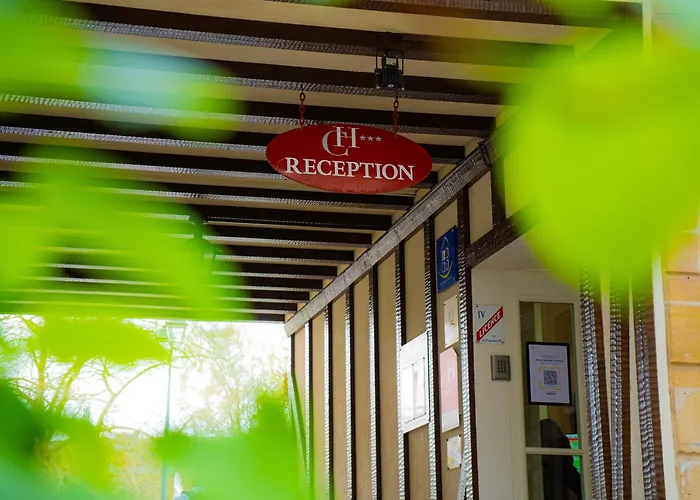 Churchill Centre Отель Байе